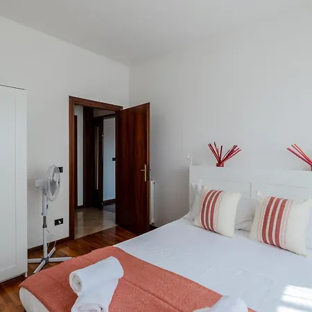 아파트 Guesthost - San Vincenzo 3 *