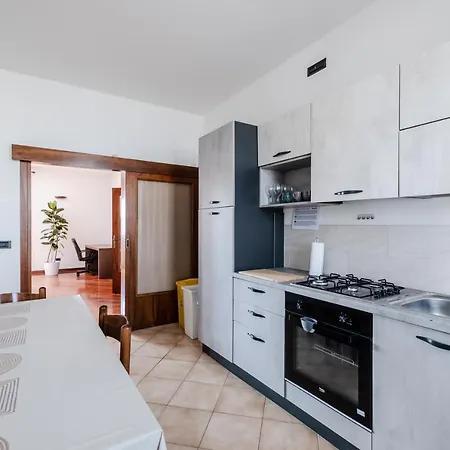 Apartment San Vincenzo 3